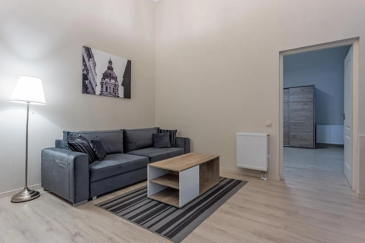 Goldcentral Apartment Akacfa Budapeszt