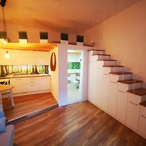  Apartamento Theater